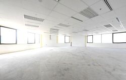 Parkway Parade (D15), Office #622570041
